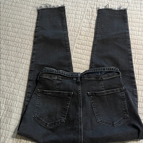 Women’s Hollister Jeans - Picture 3 of 3